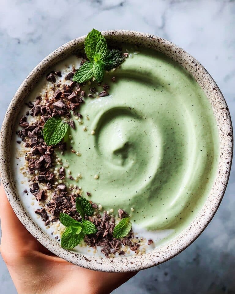 Mint Chip Spirulina Smoothie Recipe