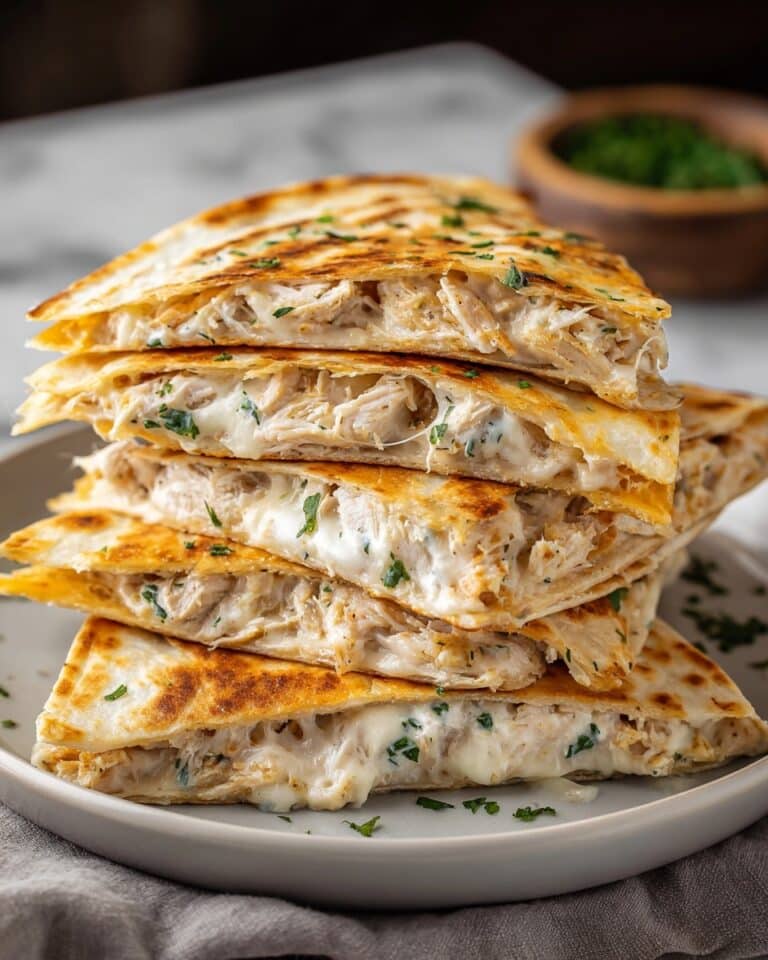 High-Protein Chicken Ranch Quesadilla: Crispy, Creamy & Low-Carb Recipe